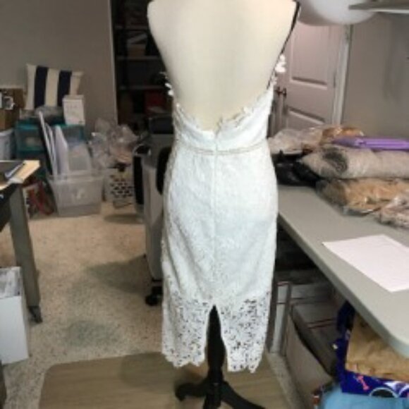 Lulu's White Lace Halter Midi dress Size M/L - Picture 4 of 7